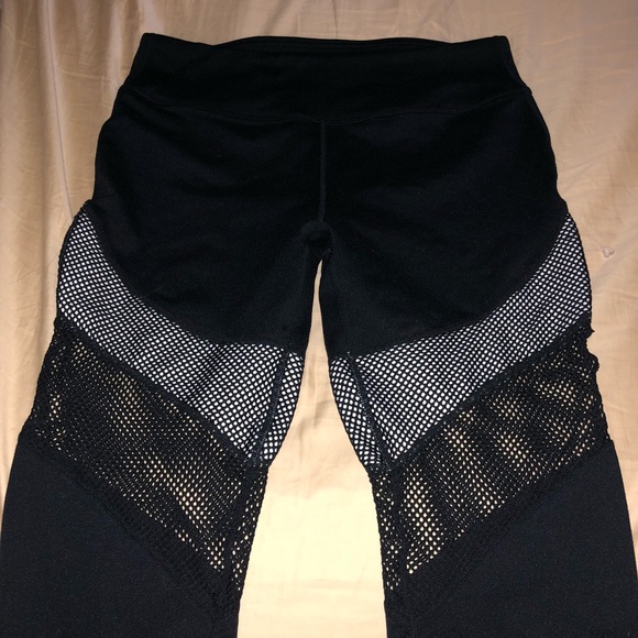 Fabletics crops - Picture 1 of 6